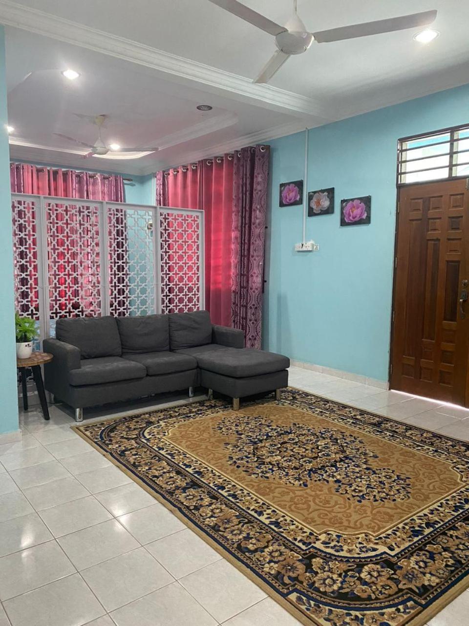 Seri Idaman Guest House Pasir Mas Extérieur photo