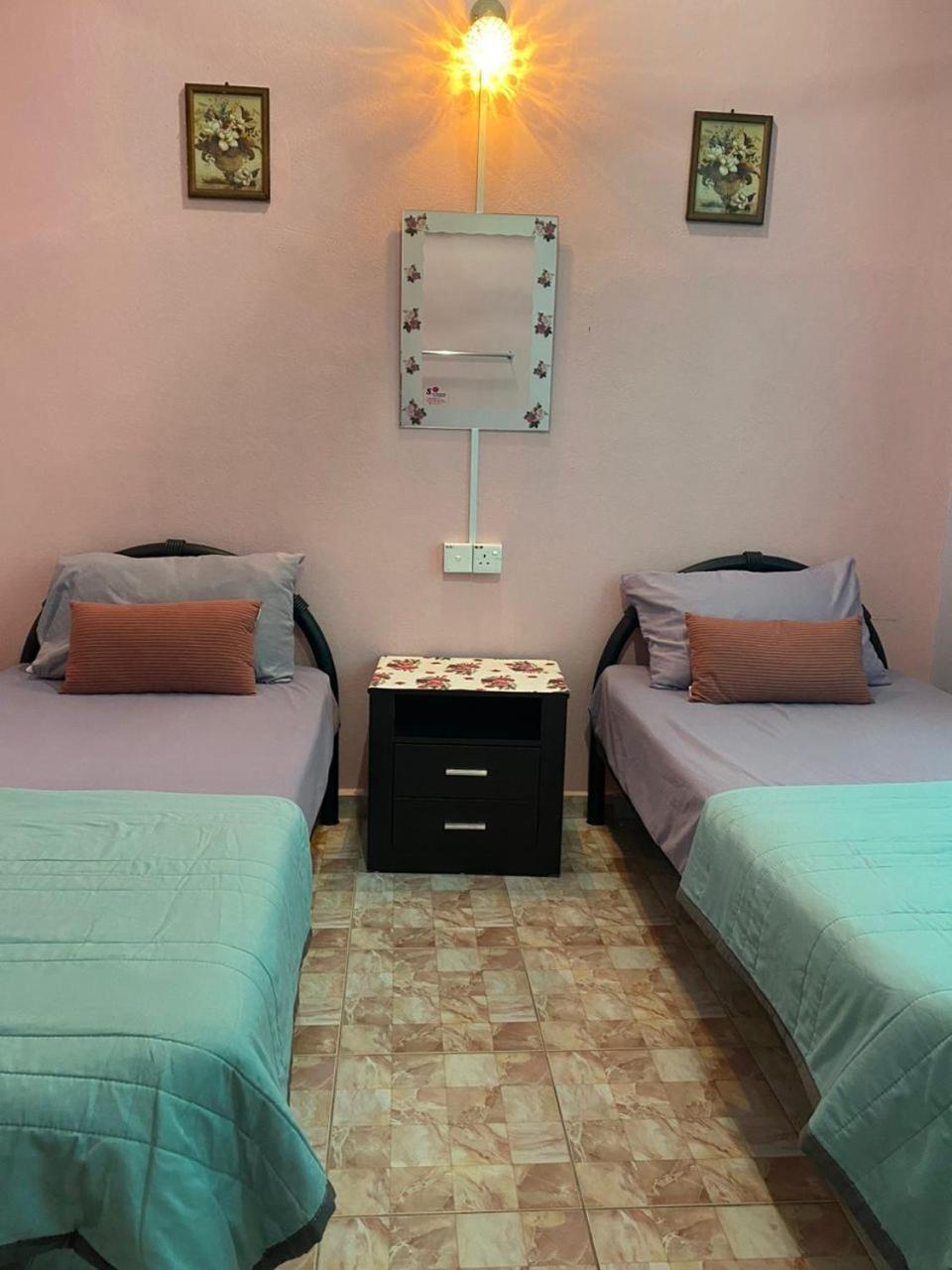 Seri Idaman Guest House Pasir Mas Extérieur photo